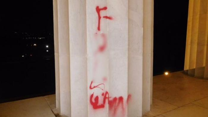 Lincoln Memorial vandalised with profanity in Washington DC