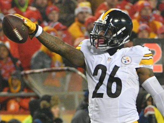 Pittsburgh Steelers’ Le’Veon Bell hints at date of return on Twitter