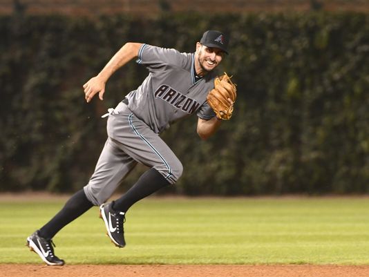 RHP Hernandez rejoins Diamondbacks after trade with Angels