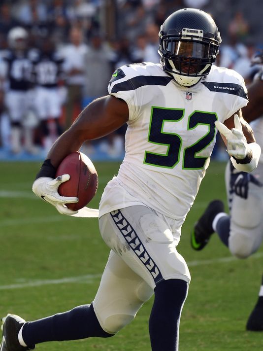 Seahawks win 48-17 in Chargers’ Los Angeles debut