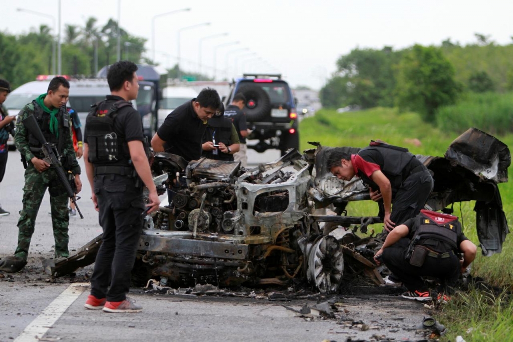 Suspected Thai militants turn stolen cars into bombs