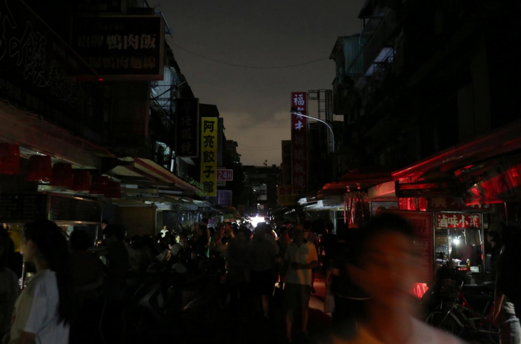 Taiwan accepts resignation of gas supplier chief after blackout