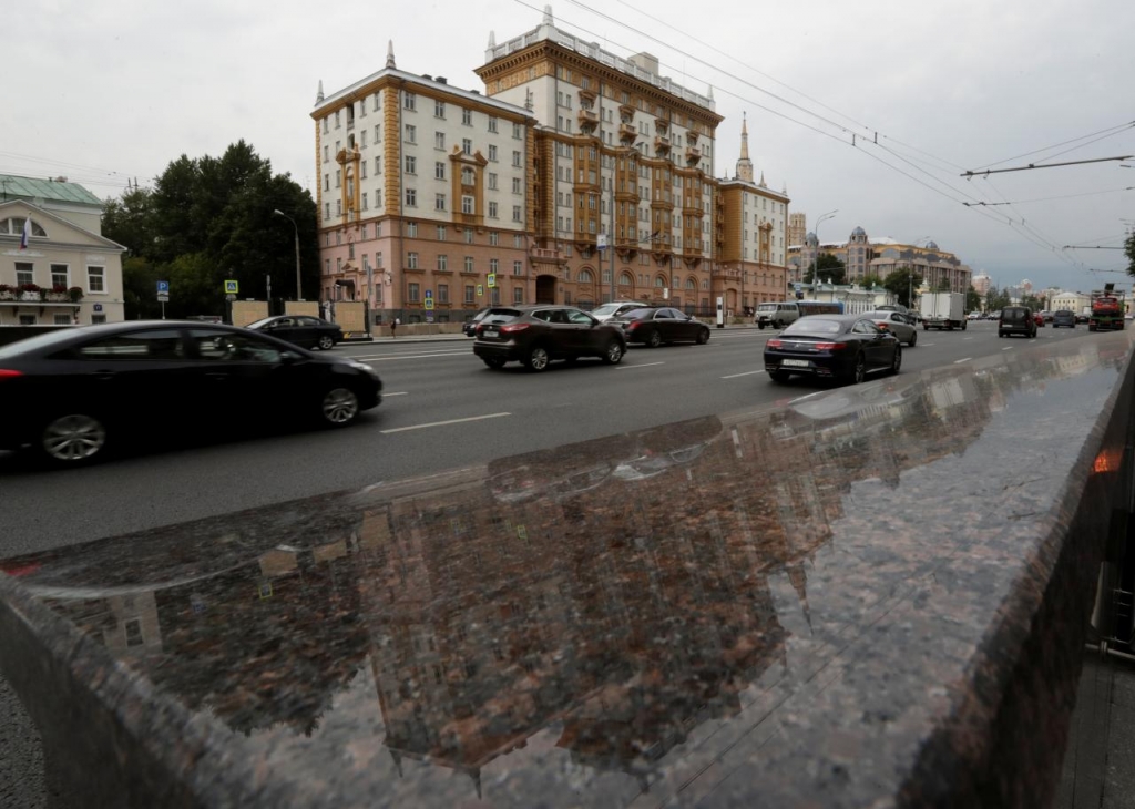 U.S. embassy in Moscow says locked out of diplomatic property