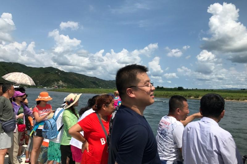 Undaunted by tensions, Chinese tourists flock into North Korea