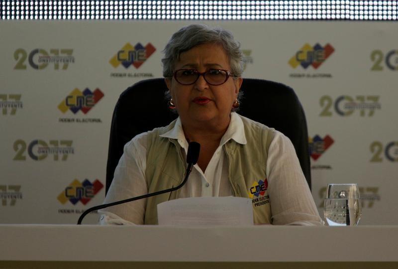 Venezuelan electoral boss blasts voting firm’s doubts over turnout