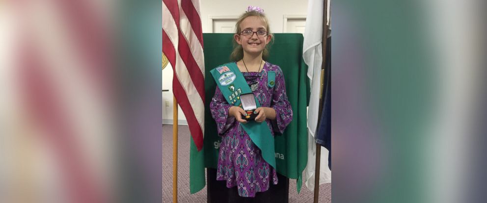 9-year-old Girl Scout honored for saving mom from overturned car