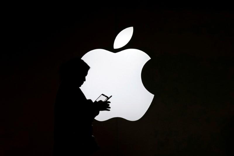 Apple shares flirt with correction territory