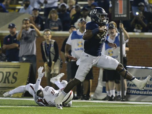 Arkansas Stats spoils Georgia Southern’s home opener 43-25