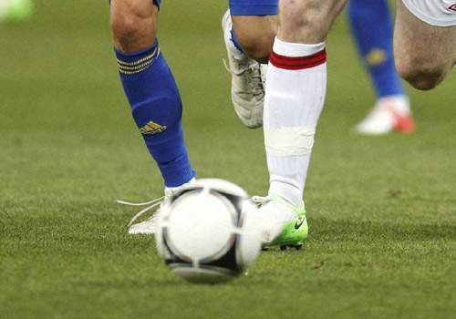 Australia trials sanctions of red, yellow cards for coaches