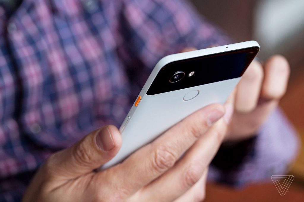 EXCLUSIVE FIRST LOOK AT THE GOOGLE PIXEL 2 AND 2 XL