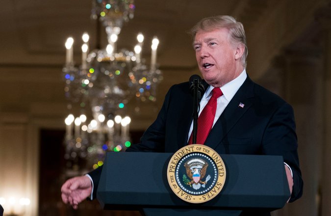 Trump Disavows Nuclear Deal, but Doesn’t Scrap It