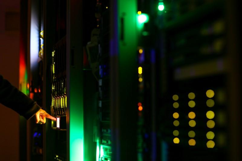 U.S. financial regulator must beef up cyber security