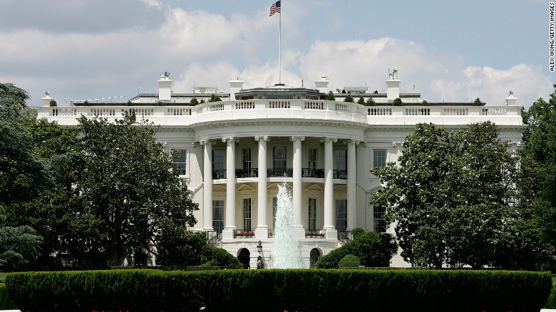 White House facing scrutiny for Russia sanctions delay
