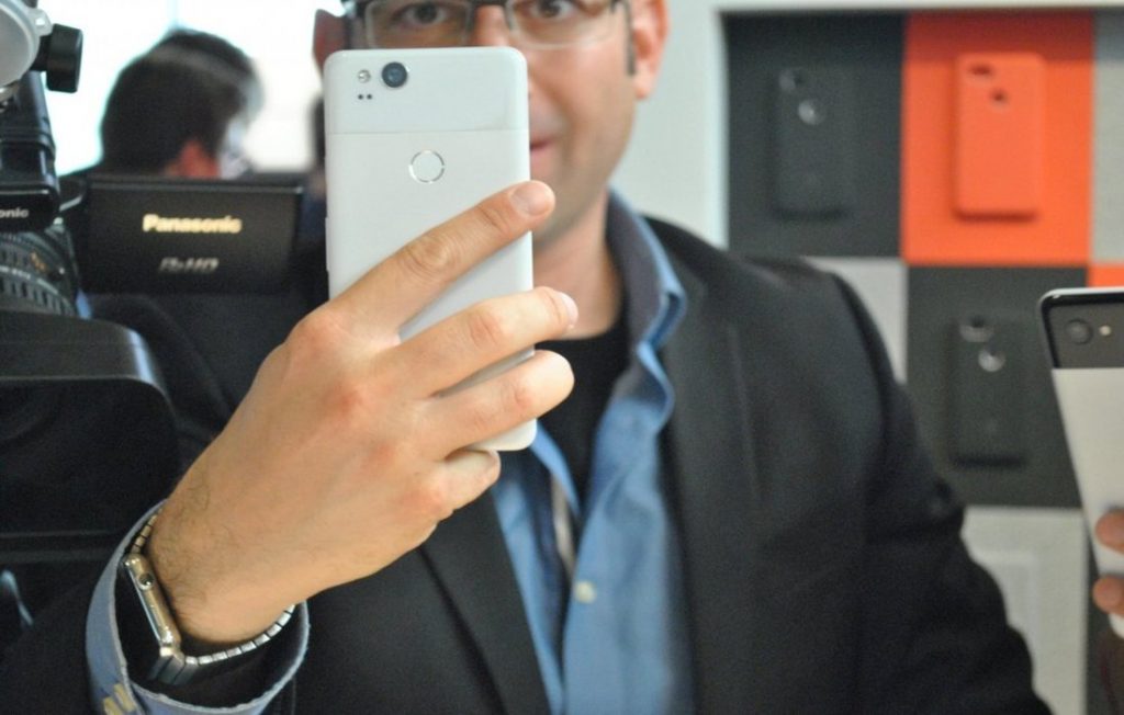 Google is using its biggest advantage as a weapon to totally embarrass Apple