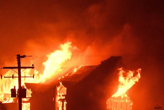 Wildfires in Northern California Kill at Least 10 and Destroy 1,500 Buildings