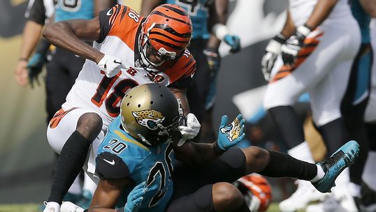 Cornerbacks suffer most concussions, according to NFL report