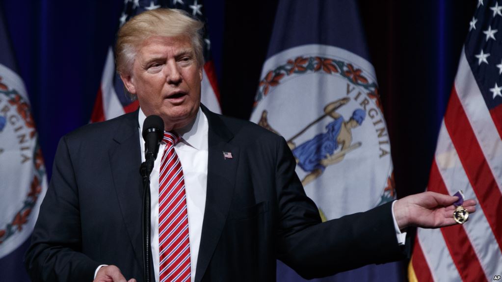 Trump repeated an odd falsehood about Obama while visiting the Philippines