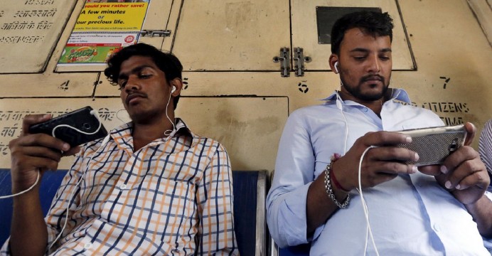 WhatsApp to add payments in messaging app in India