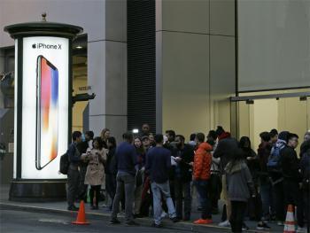Some iPhone X users say they can’t activate new devices