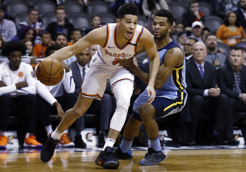 Chandler’s dunk, Booker’s 32 send Suns past Grizzlies