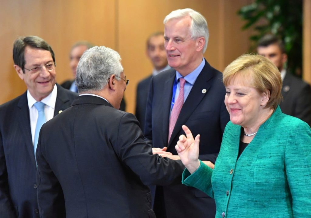 EU leaders launch new phase in Brexit talks