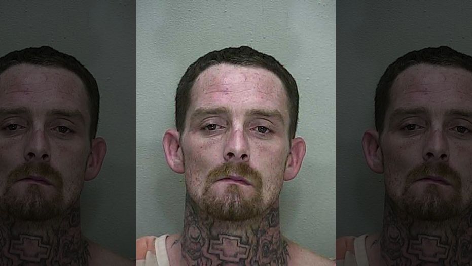 Florida man stops during police chase to shoot up heroin