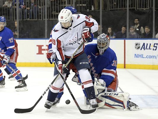 Zuccarello, Zibanejad lead Rangers past Caps 1-0 in shootout