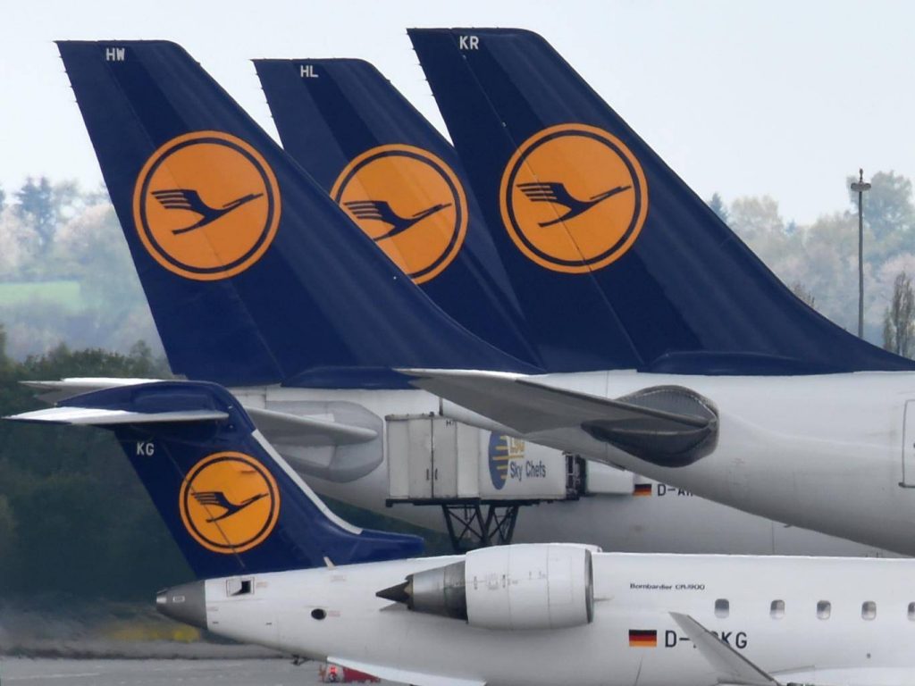 German pilots ground 222 flights after refusing to deport asylum seekers