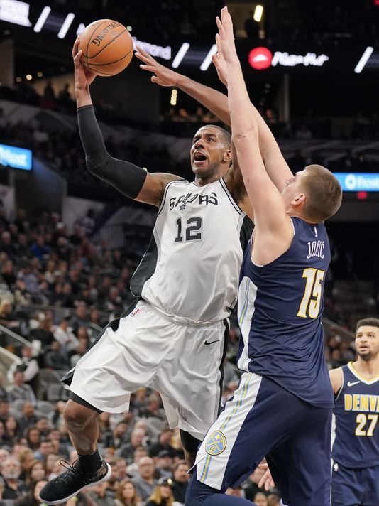 Aldridge scores 30 as Spurs escape Nuggets, 106-104