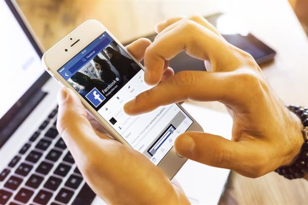 Facebook to promote local news in latest update