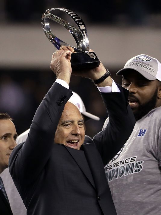 Foles, Eagles fly into Super Bowl, rout Vikings 38-7