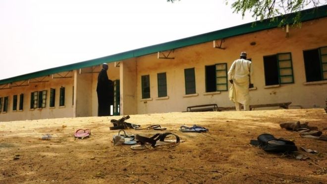 Nigeria Boko Haram: Search stepped up for 110 kidnapped schoolgirls