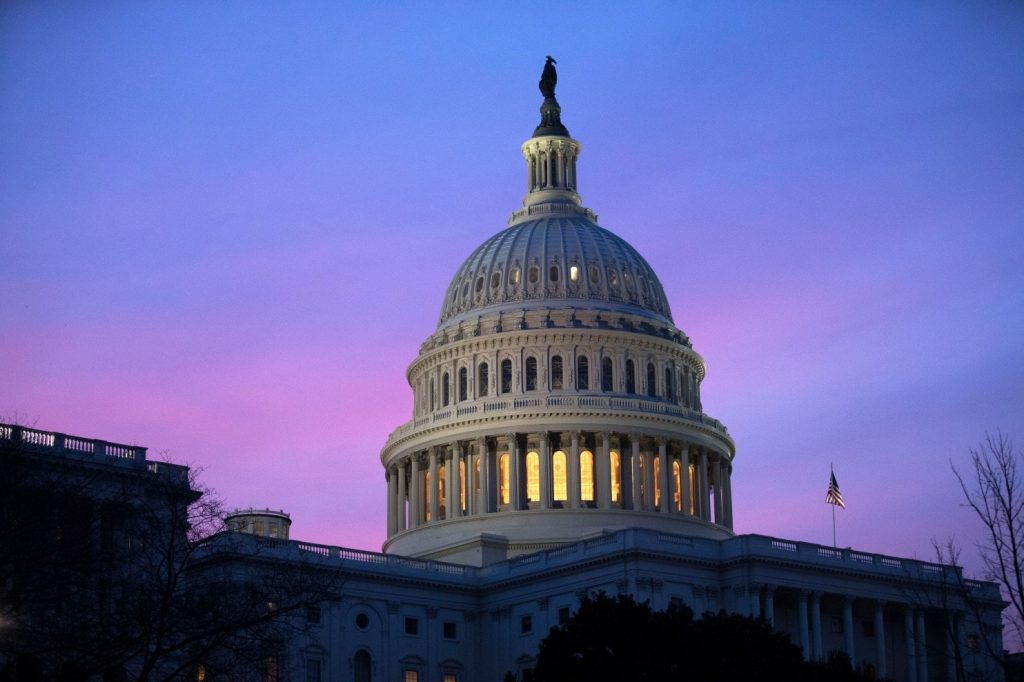 Nighthawks: Lawmakers drift through a surreal overnight shutdown drama