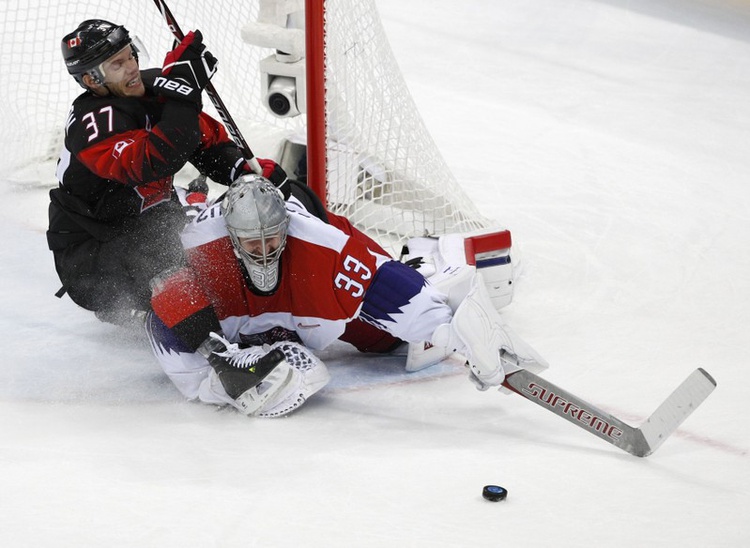 Czechs prevail in shootout against Canada