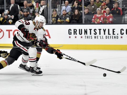 Golden Knights net 4 third-period goals to beat Blackhawks