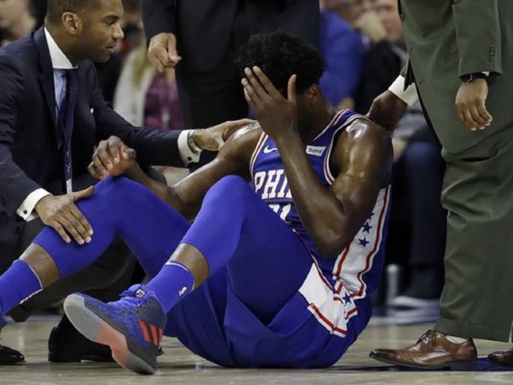 76ers’ Joel Embiid leaves with facial contusion after collision with Markelle Fultz