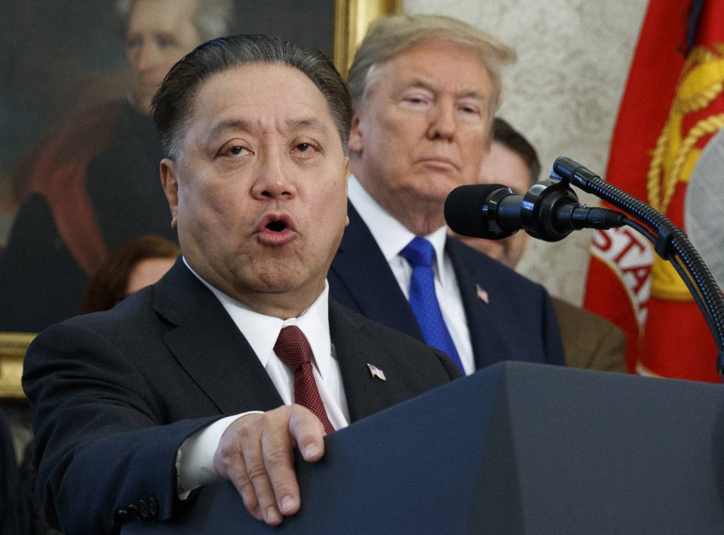 Trump Blocks Broadcom’s Bid for Qualcomm