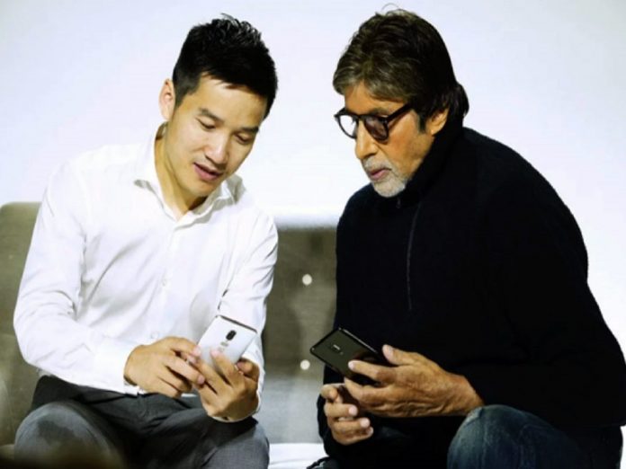 amitabh-bachchan-leaks-black-white-colour-variants-oneplus-6-twitter Amitabh Bachchan Leaks Black And White Colour Variants of OnePlus 6 on Twitter, Technology News Today, Technology News USA, Latest Technology News, Technology News Headlines