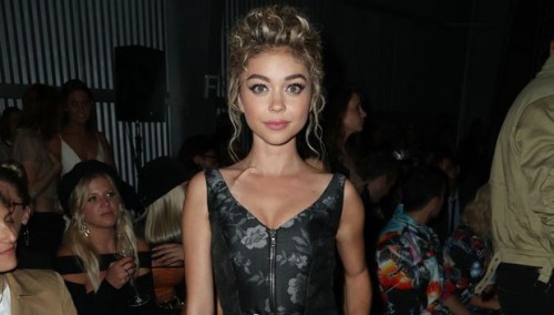 Sarah Hyland Looks Distraught Hours After Dominic Sherwood Breakup Announcement Sarah Hyland Looks Distraught Hours After Dominic Sherwood Breakup Announcement