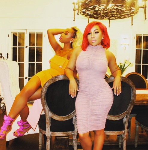 Tiny Looks Gorgeous In Revealing Bustier With Daughter Zonnique