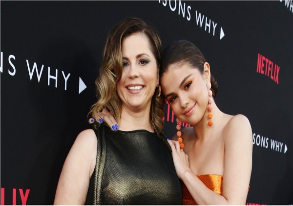 Did Selena Gomez & Her Mom End Feud? Mandy Gushes Over Daughter's 'positive Influence' & More
