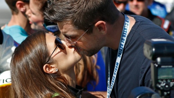 Aaron Rogers Gives Danica Patrick A Huge Kiss Before Daytona 500 — See Pic