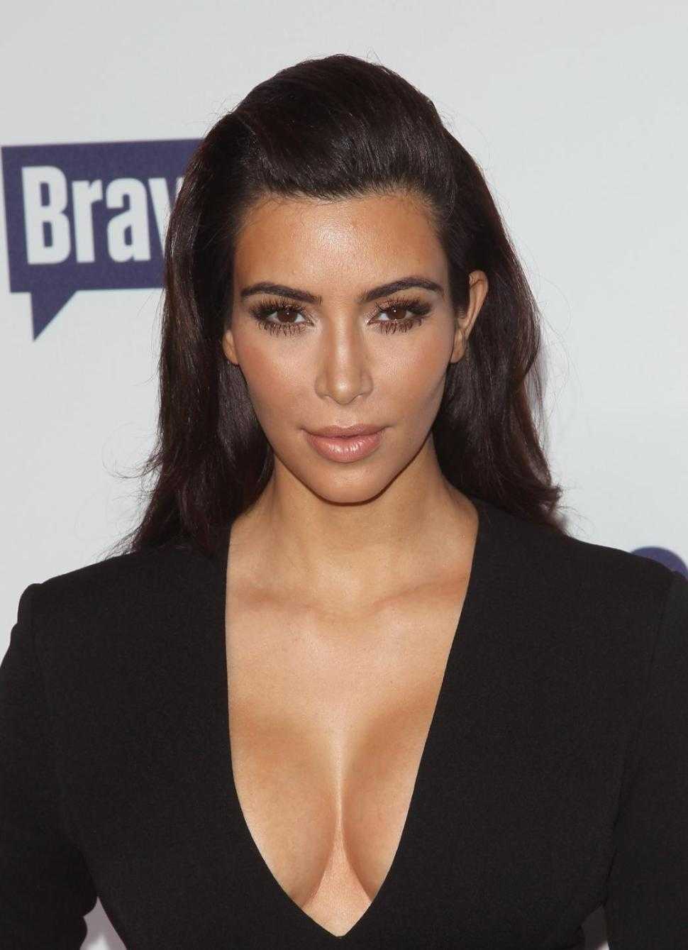 Kim Kardashian hot bikini shoot