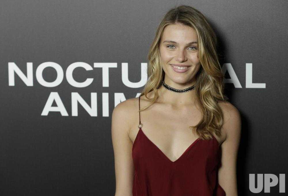 Maddison Headrick Arrives On The Red Carpet At the Premiere of Nocturnal Animals