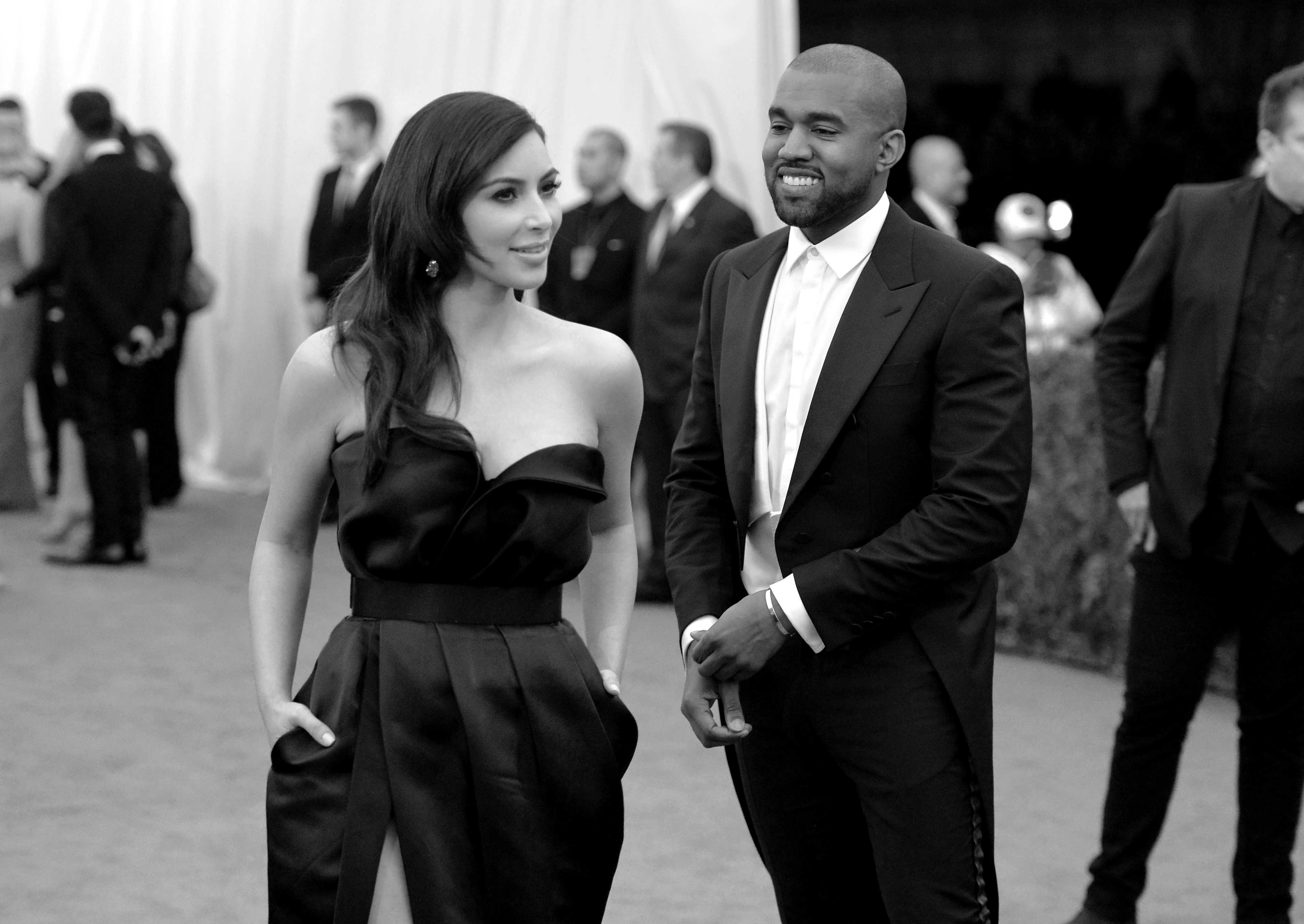 Kim Kardashian Flaunts in black and white