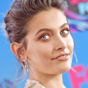 Paris Jackson Poses Topless To Support Body Positivity Paris Jackson Poses Topless To Support Body Positivity