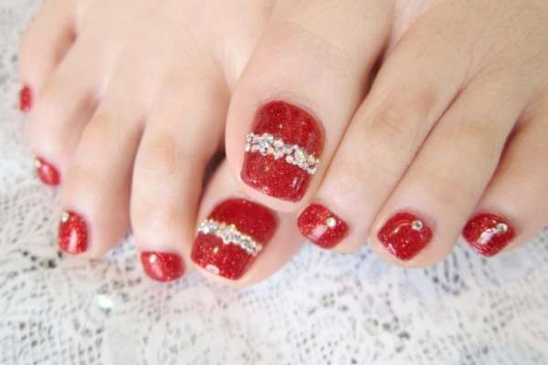 Regular or No-Chip Mani-Pedis at Be Polished (Up to 20% Off)