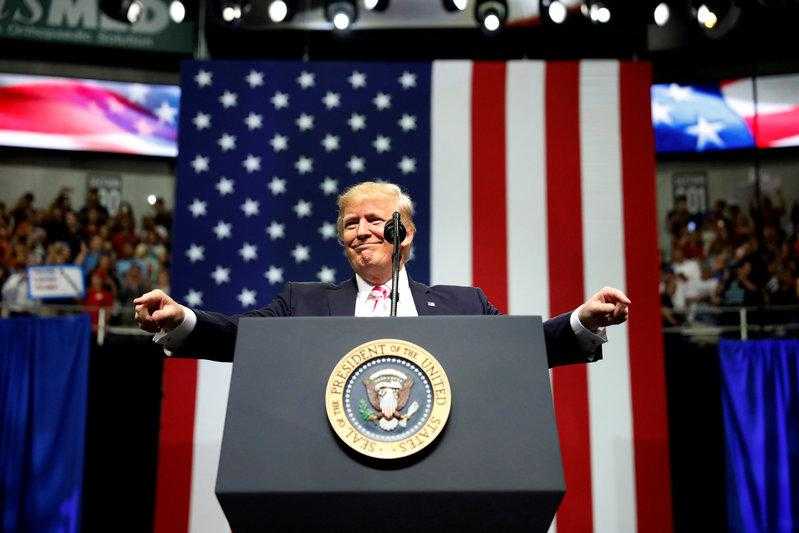 Trump Renews Clash With U.s. Sports World